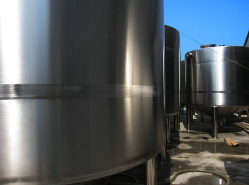 廣東釀酒發(fā)酵罐 釀酒罐發(fā)酵成套設(shè)備
